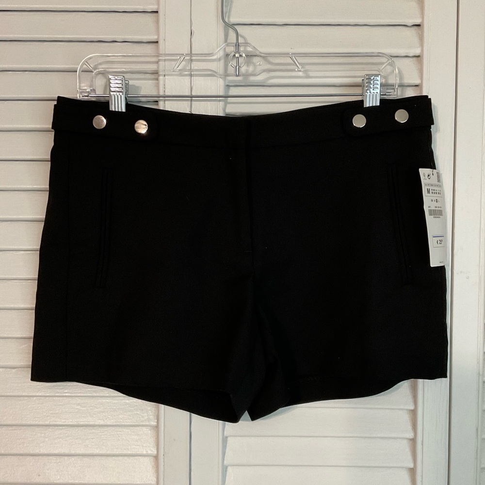 NWT Zara Black Shorts Sz M with Silver detailing, zipper with hook and bar close